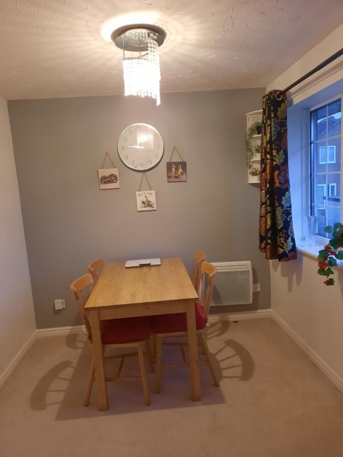 Appartamento Redmire - 2 Bed 1St Floor Flat Overlooking Green Darlington  Esterno foto